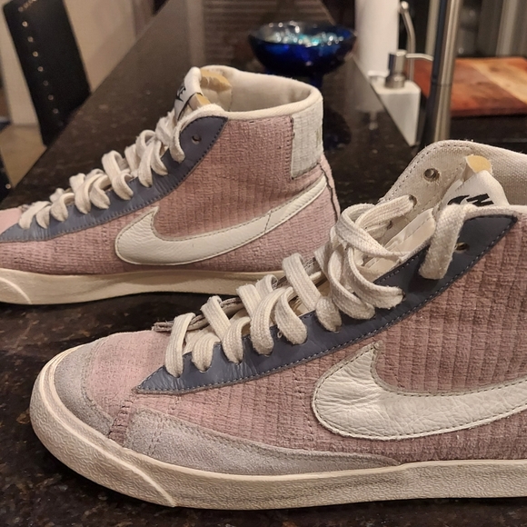 Nike Blazers Custom Size 8 - Picture 1 of 5